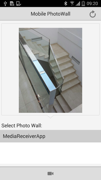 File:PhotoWallMobile.png
